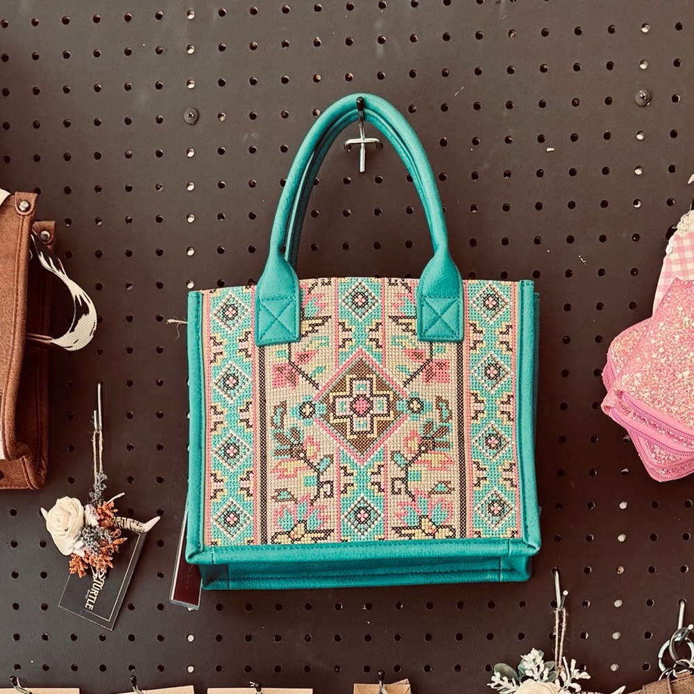 MONTANA WEST PATTERN EMBROIDERED CANVAS TOTE BAG - Picture 2 of 4
